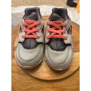 Nike Toddler Huarache Running Shoe Size 8C